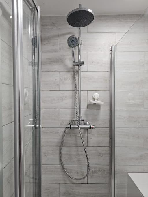 Beautiful Garden Flat Near Central 런던 외부 사진