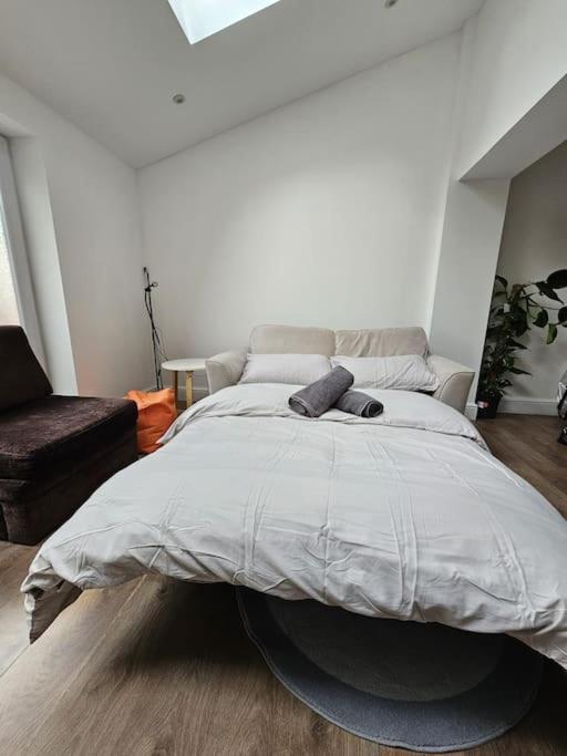 Beautiful Garden Flat Near Central 런던 외부 사진
